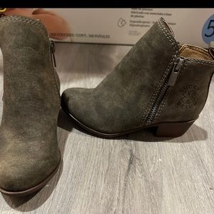 Little girls Lucky Brand Boots